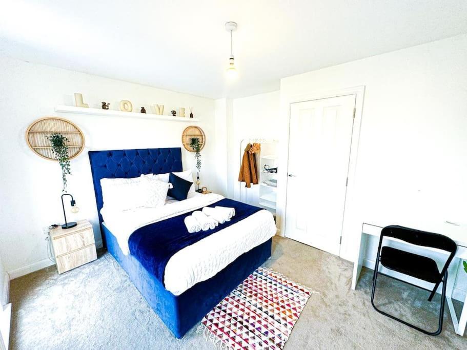 Birmingham Family Home: Spacious 3BR with Garden and Pet-Friendly Exterior photo